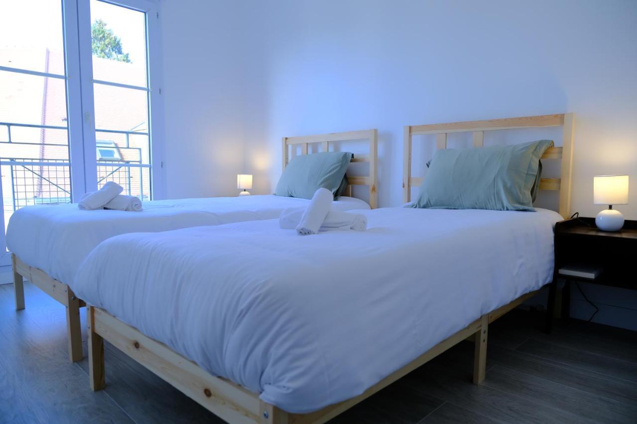 Calypso- Grand T3 70 M2 - Arrivee Autonome - Parking Prive Gratuit Apartment Melun Luaran gambar
