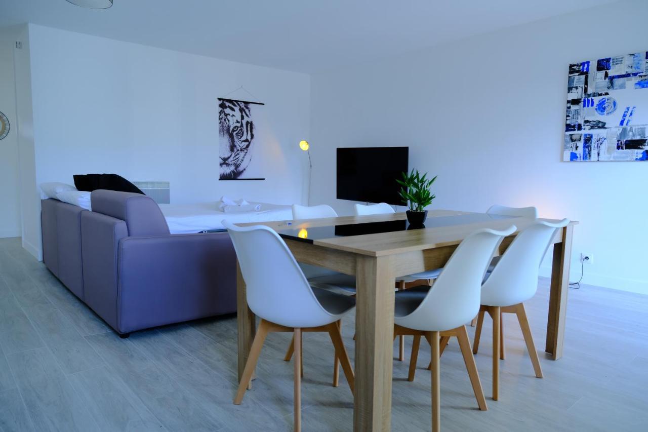Calypso- Grand T3 70 M2 - Arrivee Autonome - Parking Prive Gratuit Apartment Melun Luaran gambar