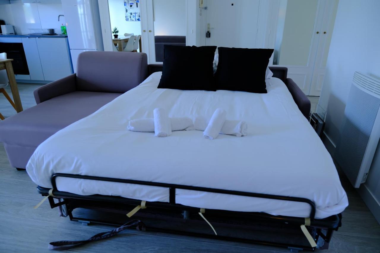 Calypso- Grand T3 70 M2 - Arrivee Autonome - Parking Prive Gratuit Apartment Melun Luaran gambar