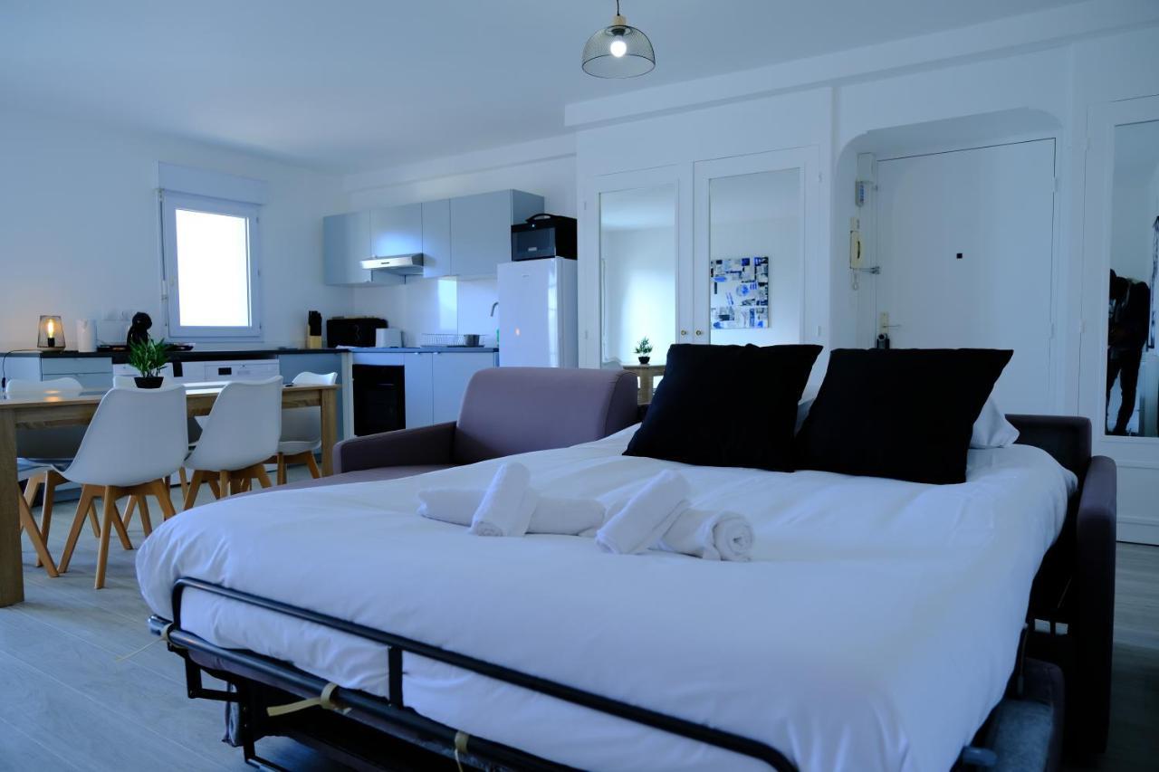 Calypso- Grand T3 70 M2 - Arrivee Autonome - Parking Prive Gratuit Apartment Melun Luaran gambar